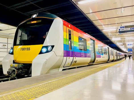 thameslink-pride-train