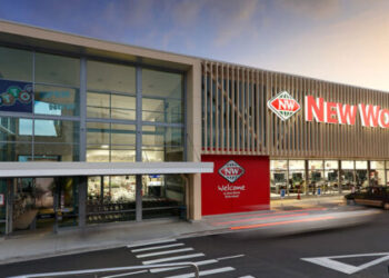 Tired of Waiting in Long Supermarket Lines? Discover New World’s Online Grocery Shopping!