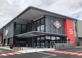 Farm-Fresh to Your Door: Uncovering the Advantages of Local Produce at New World Online